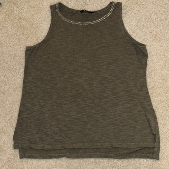 Tank Top Bundle - Picture 3 of 3